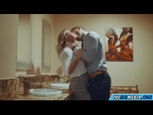 ❤️ Thaum ib tug busty blonde ntxias koj nyob rau hauv ib tug pej xeem chav dej ❌ Sex video ntawm porn hmn.xxx050890.ru Ib ❤